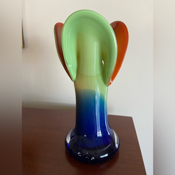 Stunning Cased Glass Freeform Flower Vase. vintage 70s Orange, Green, Blue - Picture 3 of 10